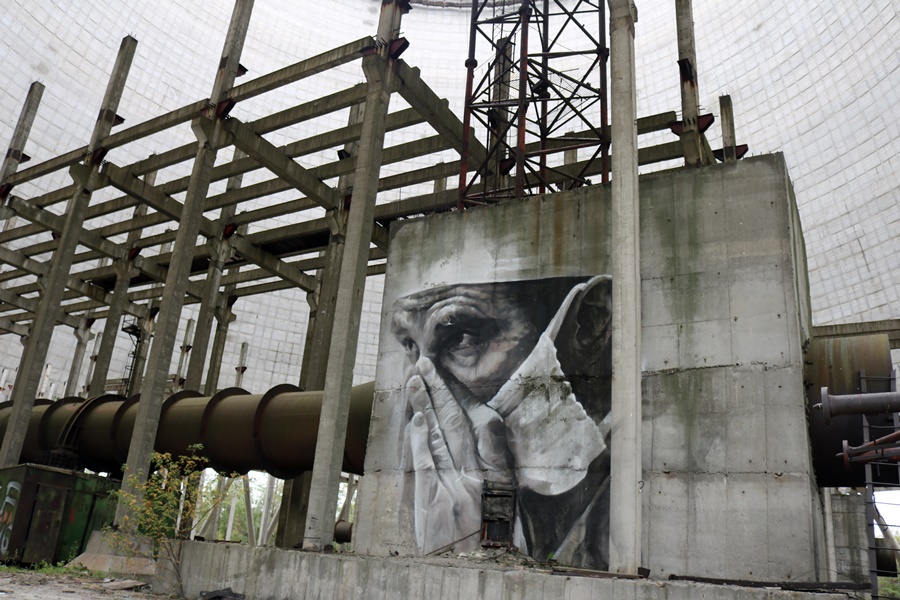 Guido van Helten – Grand Artwork from Iceland to Australia to the Nuclear Wasteland of Chernobyl!